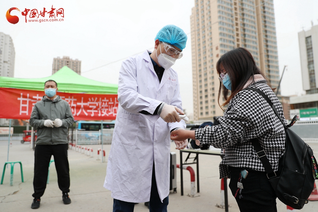 大學(xué)開學(xué)如何防疫？記者實(shí)地探訪甘肅中醫(yī)藥大學(xué)
