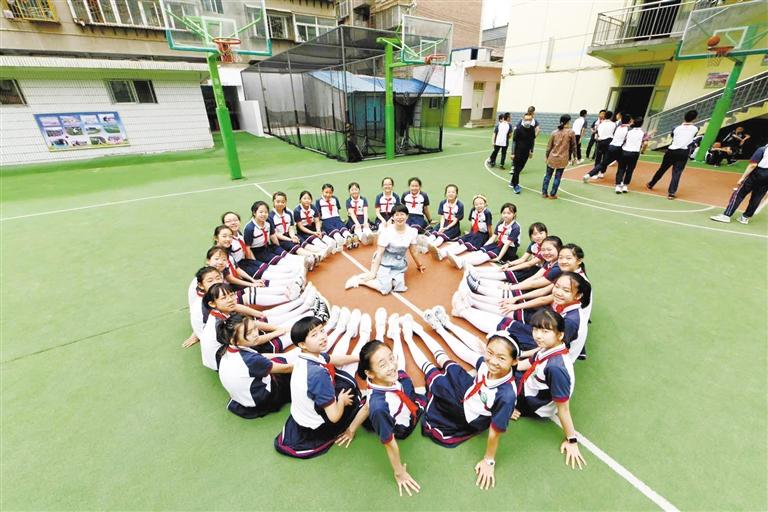 我們畢業(yè)啦！