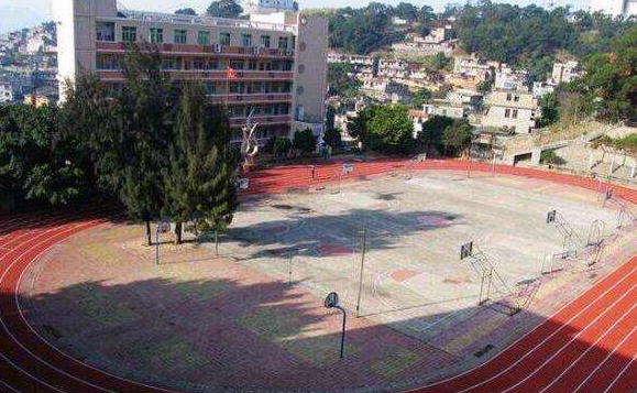 蘭州四城區(qū)初一新生7月23日去對(duì)口學(xué)?？窗?>
        </a><em>蘭州四城區(qū)初一新生7月23日去對(duì)口學(xué)?？窗?/em></li>
    <li><a  target=