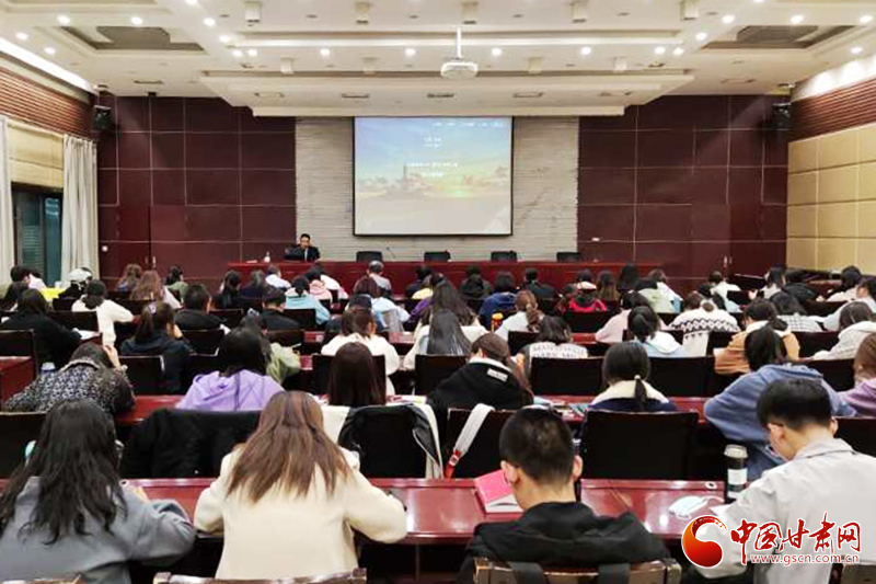 《玉帛之路、青銅之路與“金玉良緣”“金聲玉振”的文化原型》報告會在西北師范大學(xué)舉行