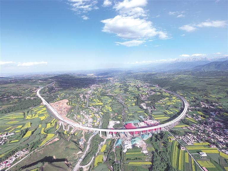 項目支撐大發(fā)展——臨夏州強(qiáng)力推進(jìn)重大項目建設(shè)紀(jì)實