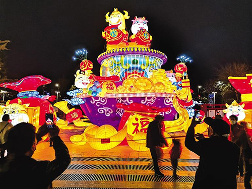 【網(wǎng)絡中國節(jié)·元宵】蘭州市城關(guān)區(qū)市民廣場彩燈靚