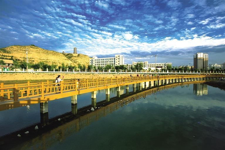 打造轉(zhuǎn)型跨越新引擎 聚焦經(jīng)濟(jì)發(fā)展新動(dòng)力——皋蘭縣招商引資為經(jīng)濟(jì)社會(huì)發(fā)展蓄勢賦能