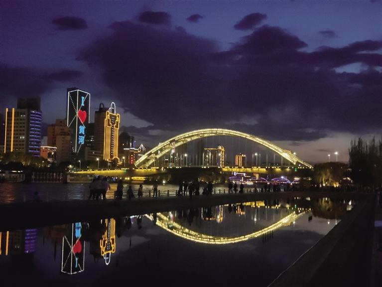 著力打造全國最美城市客廳 黃河風(fēng)情線大景區(qū)管委會抓細節(jié)精管理重塑黃河岸線