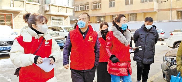 【新春走基層】解決雞毛蒜皮 感受社區(qū)“微幸?！?>
        </a><em>【新春走基層】解決雞毛蒜皮 感受社區(qū)“微幸?！?/em></li>
    <li><a  target=