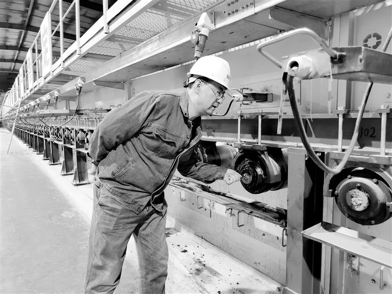 高溫下的堅守，讓世界變得更“透明”