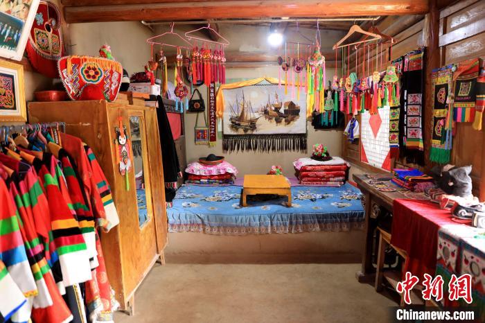 圖為土族文化展示?！⊙Φ?攝